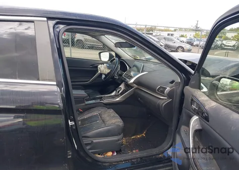 2019 Mitsubishi Eclipse Cross Sel z USA, uszkodzony, nr VIN JA4AT5AA2KZ001515